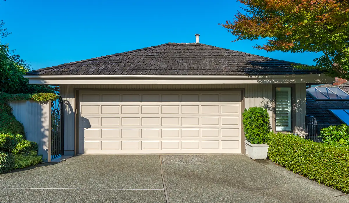 simple garage door cream